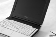 Zusammenfassend kann man sagen, dass das Amilo Mini Ui3520 als Netbook Ableger der Amilo Serie sehr gut gelungen ist,...