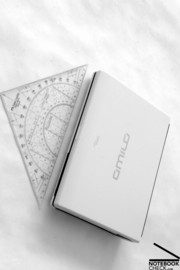 Mit dem Amilo Mini Ui 3520