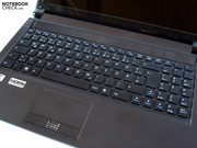 Die Tastatur begeistert mit einem knackigen Tippgefühl.
