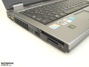 Für Linkshänder könnte die warme Luft aus der Lüfteröffnung oder die kombinierte e-SATA/USB zu Einschränkungen führen.