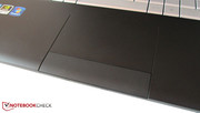 Das Touchpad ist erfreulich groß geraten.