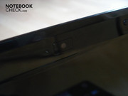 Die integrierte 1.3 Megapixel Webcam hebt sich kaum vom Displayrahmen ab