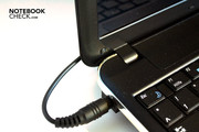 Danach muss das Notebook wieder an die Steckdose.