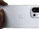 Das OnePlus 13s ist das aktuelle Kompakt-Flaggschiff des chinesischen Unternehmens (Bildquelle: OnePlus)