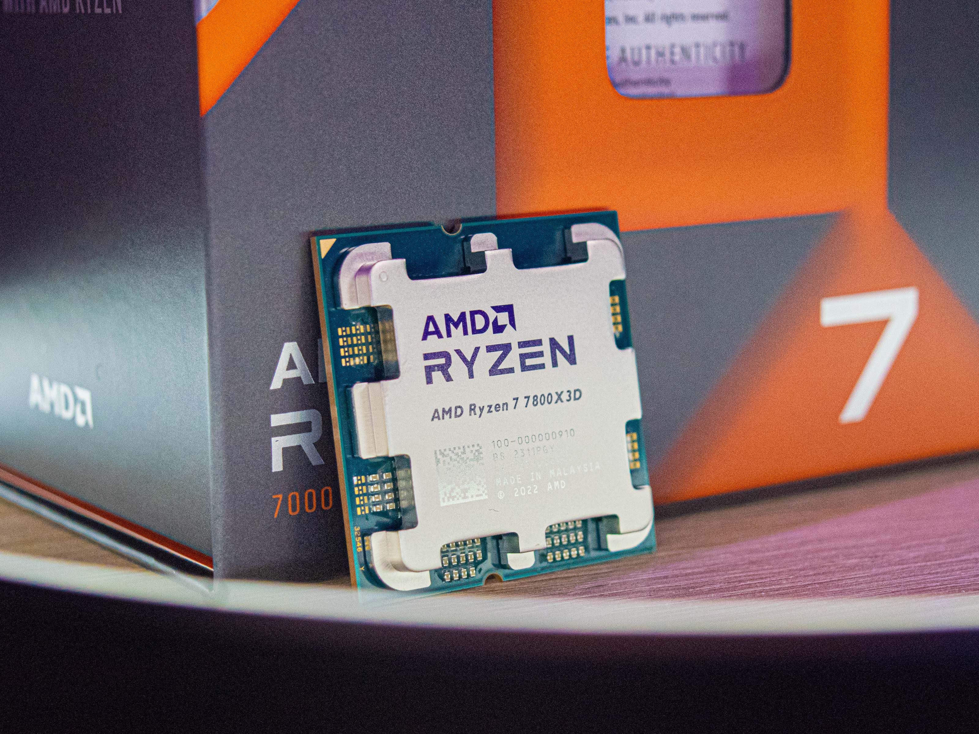 AMD Ryzen 7 7800X3D Desktop CPU im Test: Dank 3D-V-Cache und nur 8 Kernen  schneller als ein Core i9-13900K - Notebookcheck.com Tests