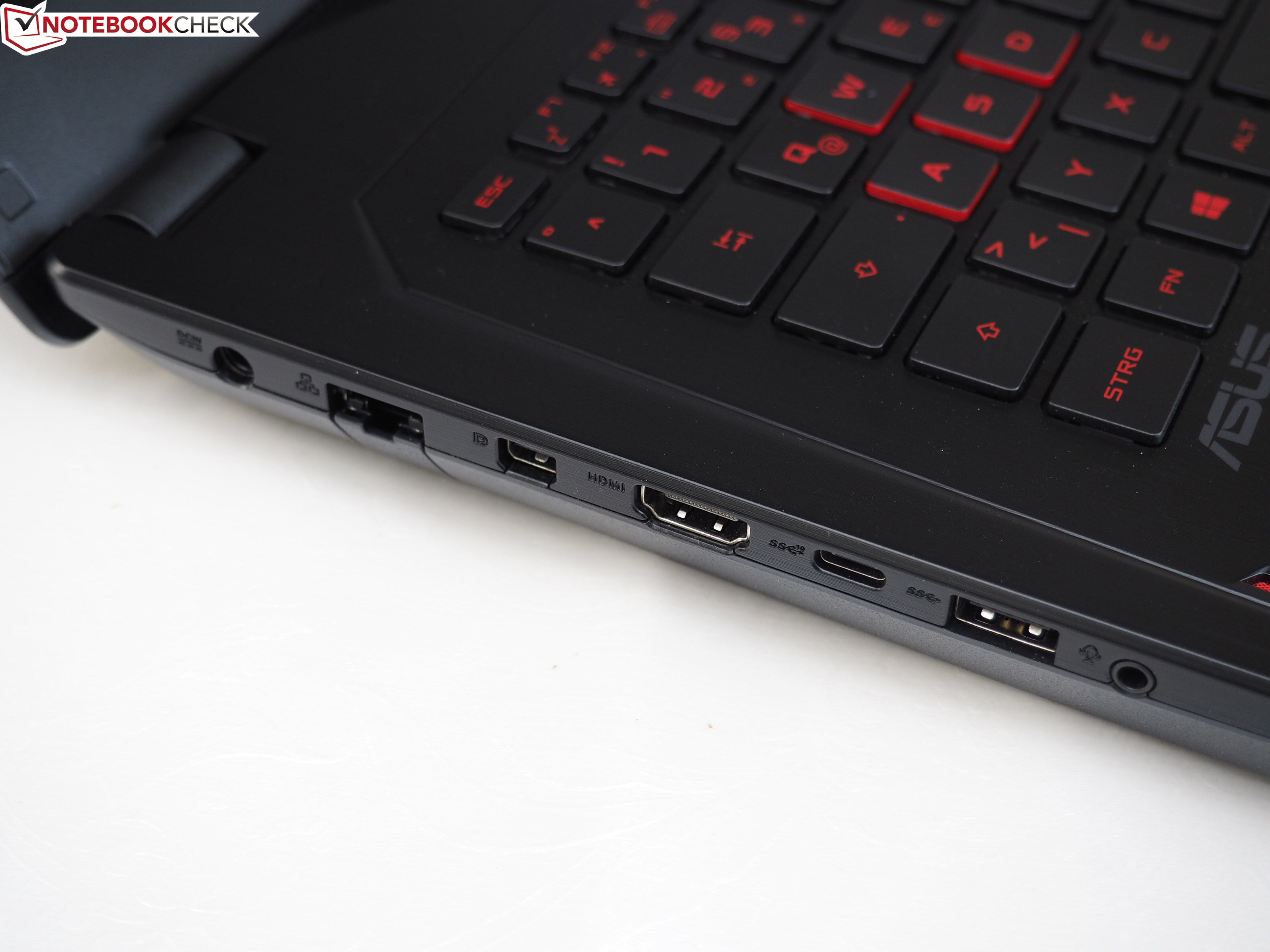ASUS ROG Strix GL702ZC, un portátil para gaming con CPU Ryzen 7