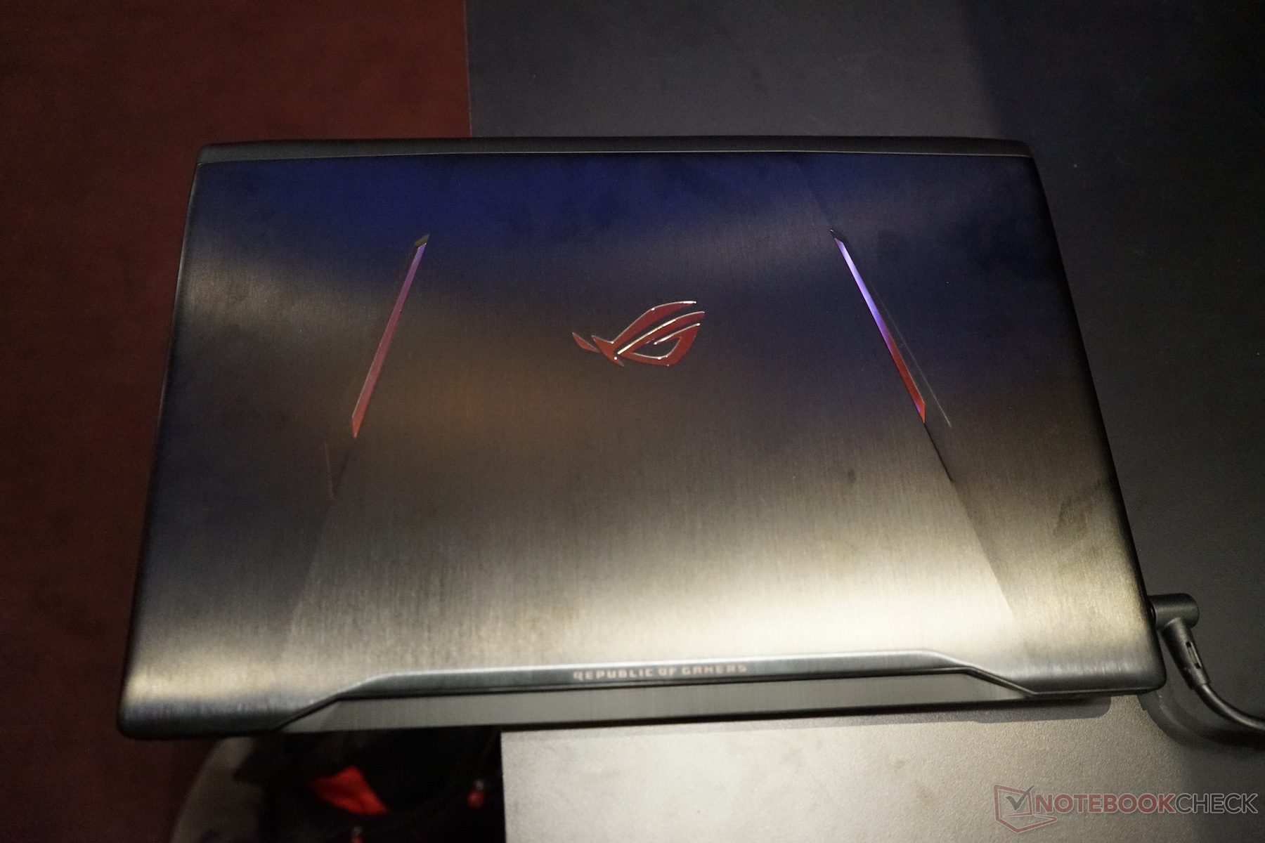 Asus ROG Strix GL702ZC: Erster AMD Ryzen-Laptop