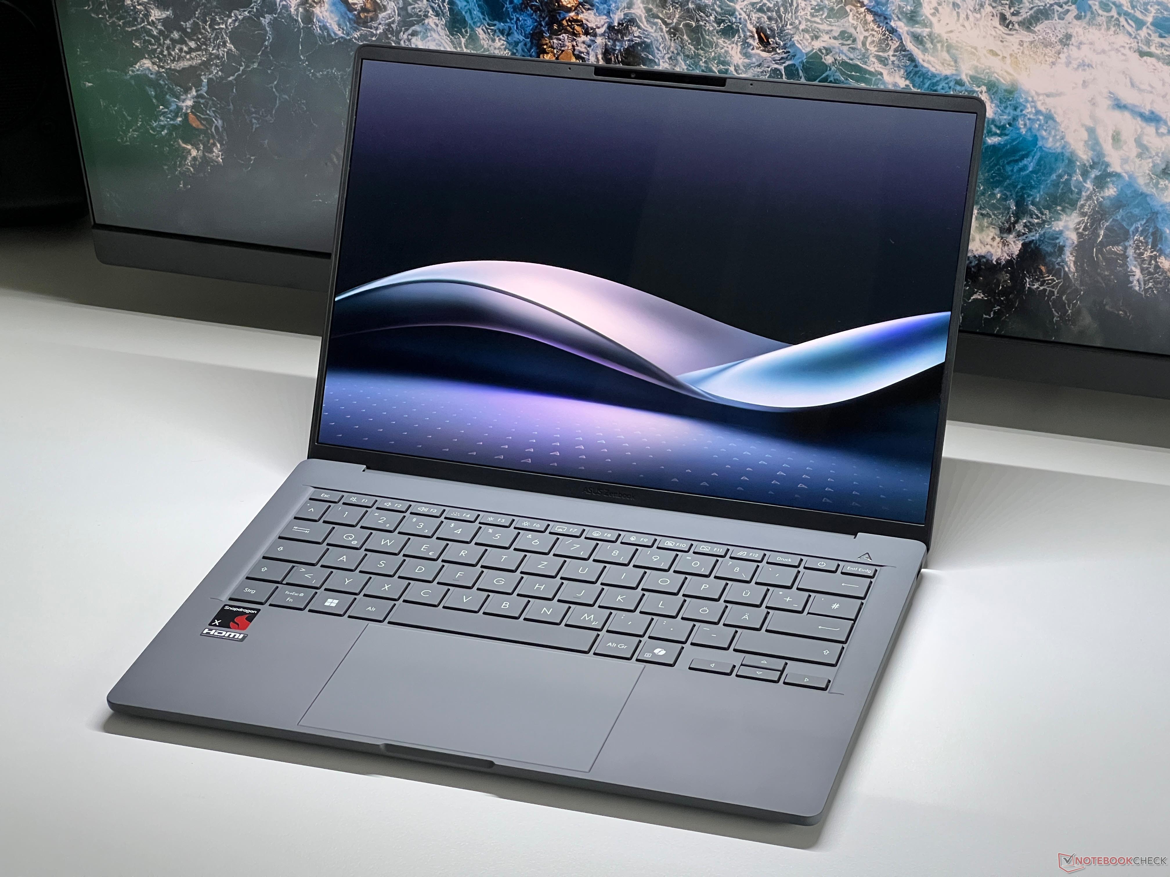980 Gramm leicht: Asus ZenBook mit ARM-CPU, 32 GB RAM, 1 TB SSD im Angebot