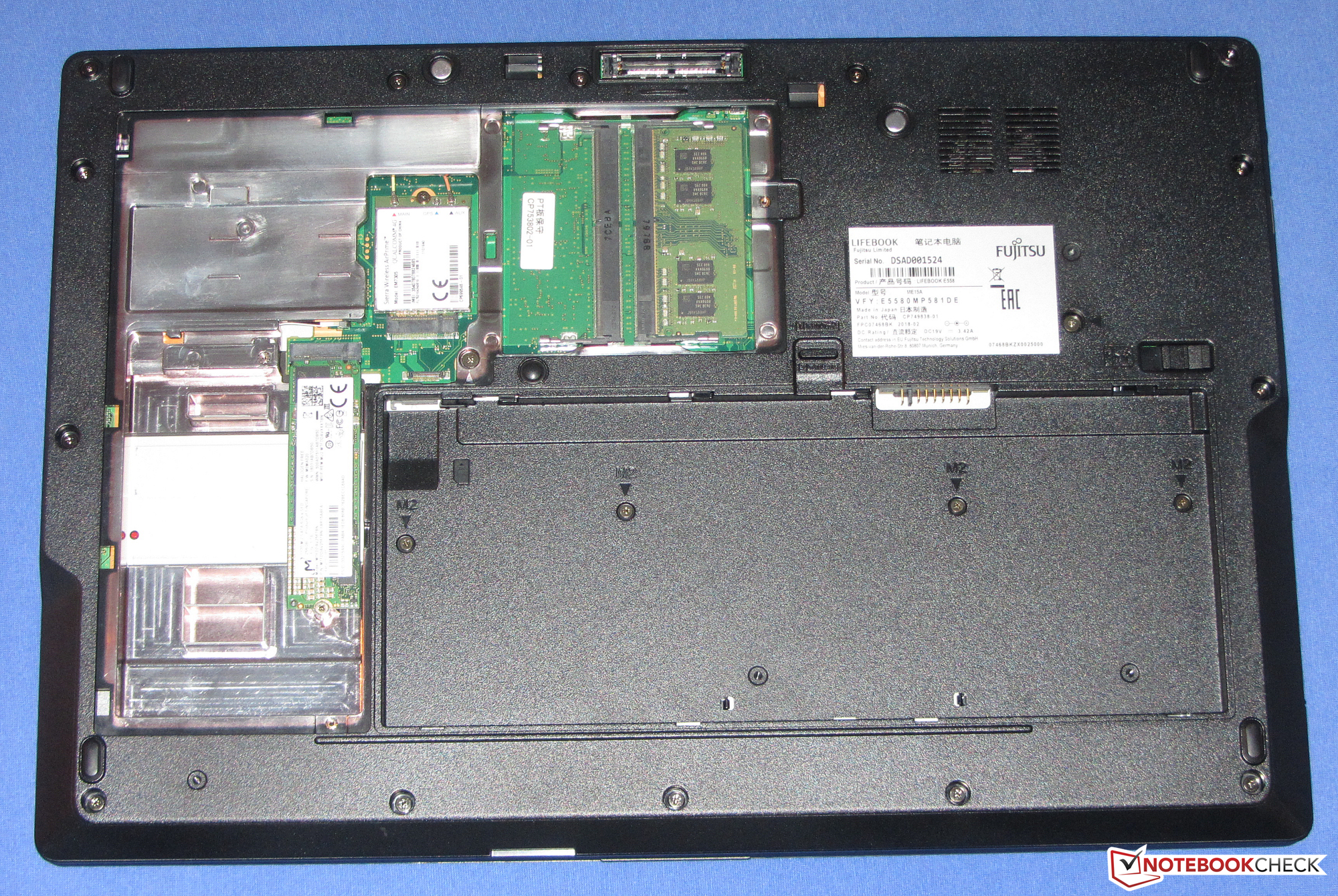 Grafikkarte Reparatur E558 E559 Mainboard Defekt Fujitsu Siemens LifeBook E557