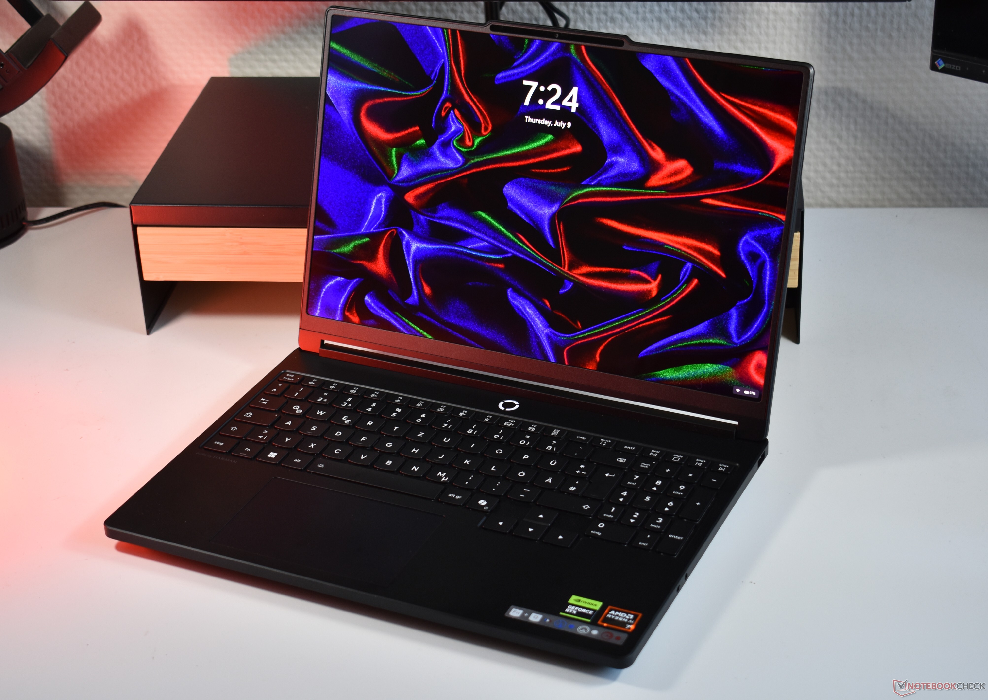 Dieser kompakte Gaming-Laptop kommt mit 32 GB RAM und der RTX 5060: Lenovo Legion 5 15AGP11 Test