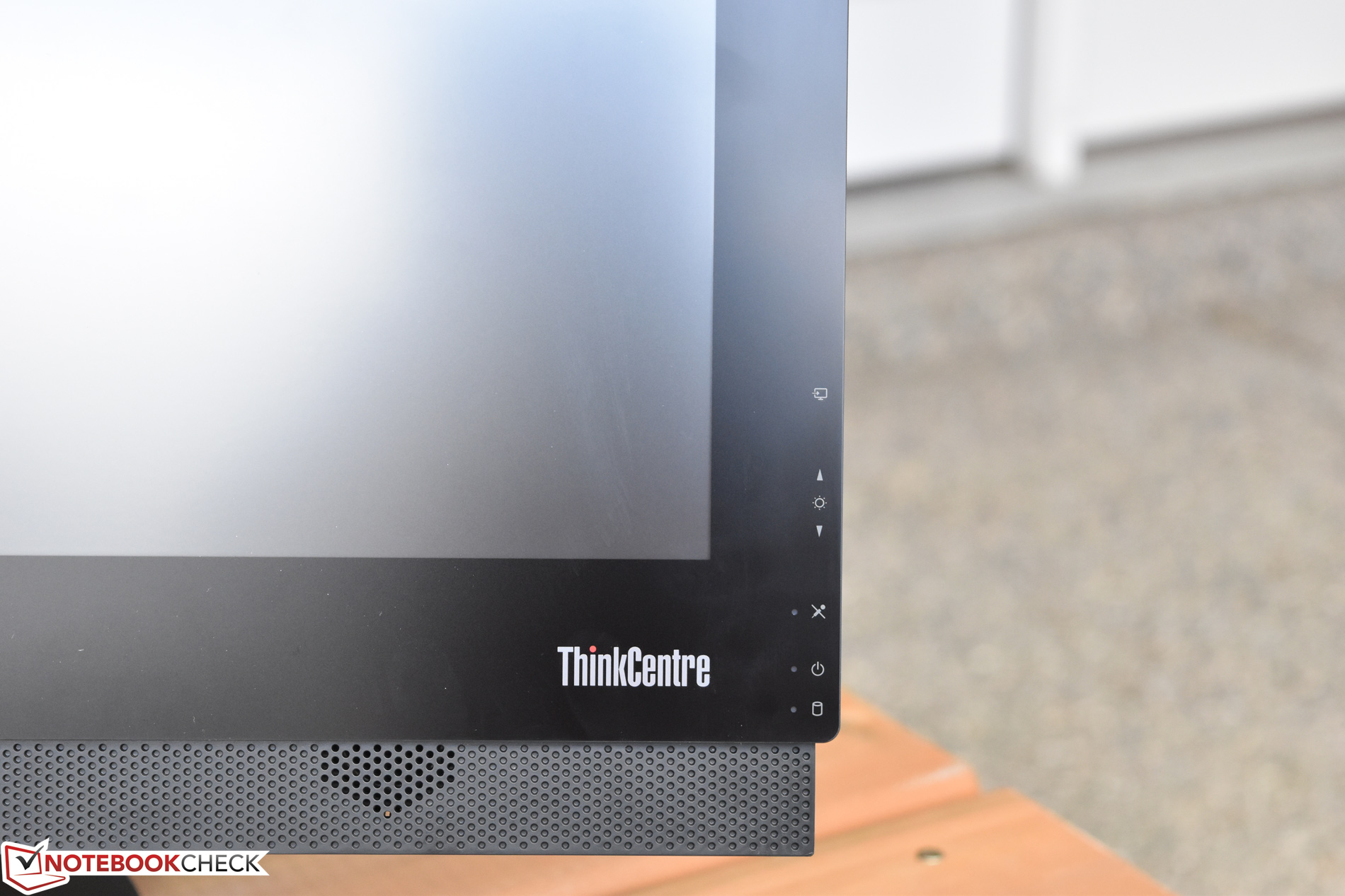 Test Lenovo ThinkCentre M910z All-in-One Desktop - Notebookcheck.com Tests