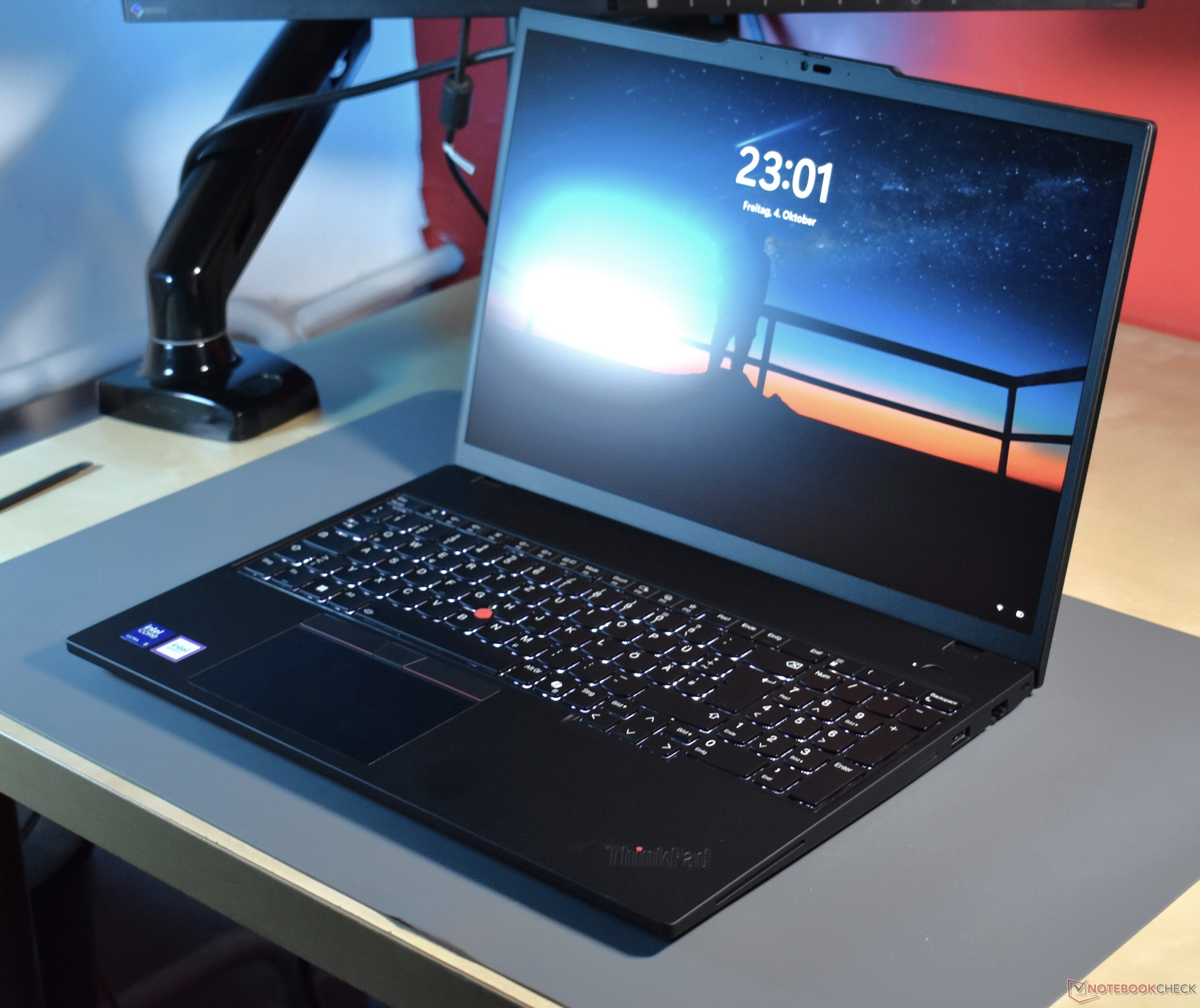 Lenovo Thinkpad Bildschirm Schwarz