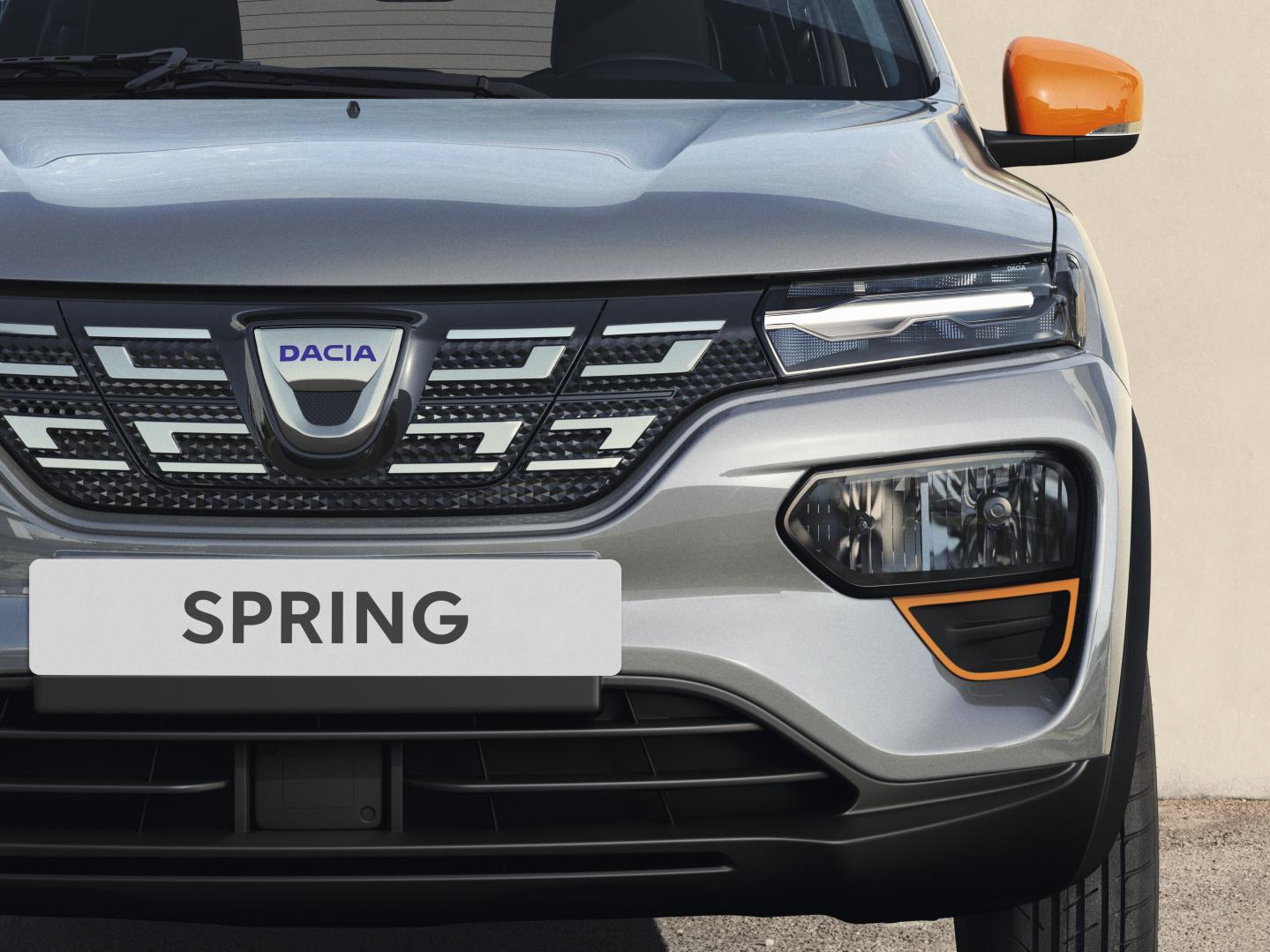 Dacia Spring: Günstiges Elektro-Stadtauto bereits über 100.000 Mal verkauft  -  News