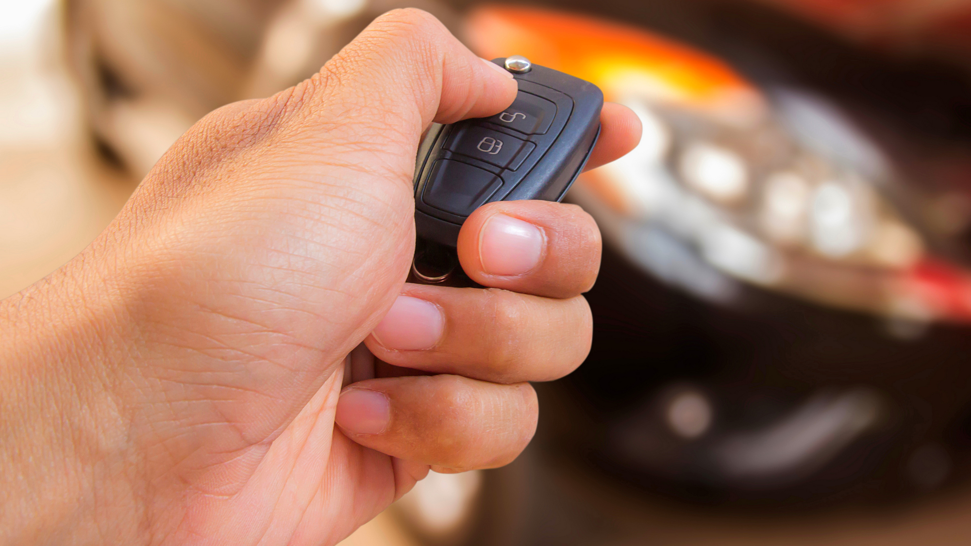 ADAC fordert: Keyless Komfort-Schließsysteme fürs Auto müssen sicherer  werden! -  News