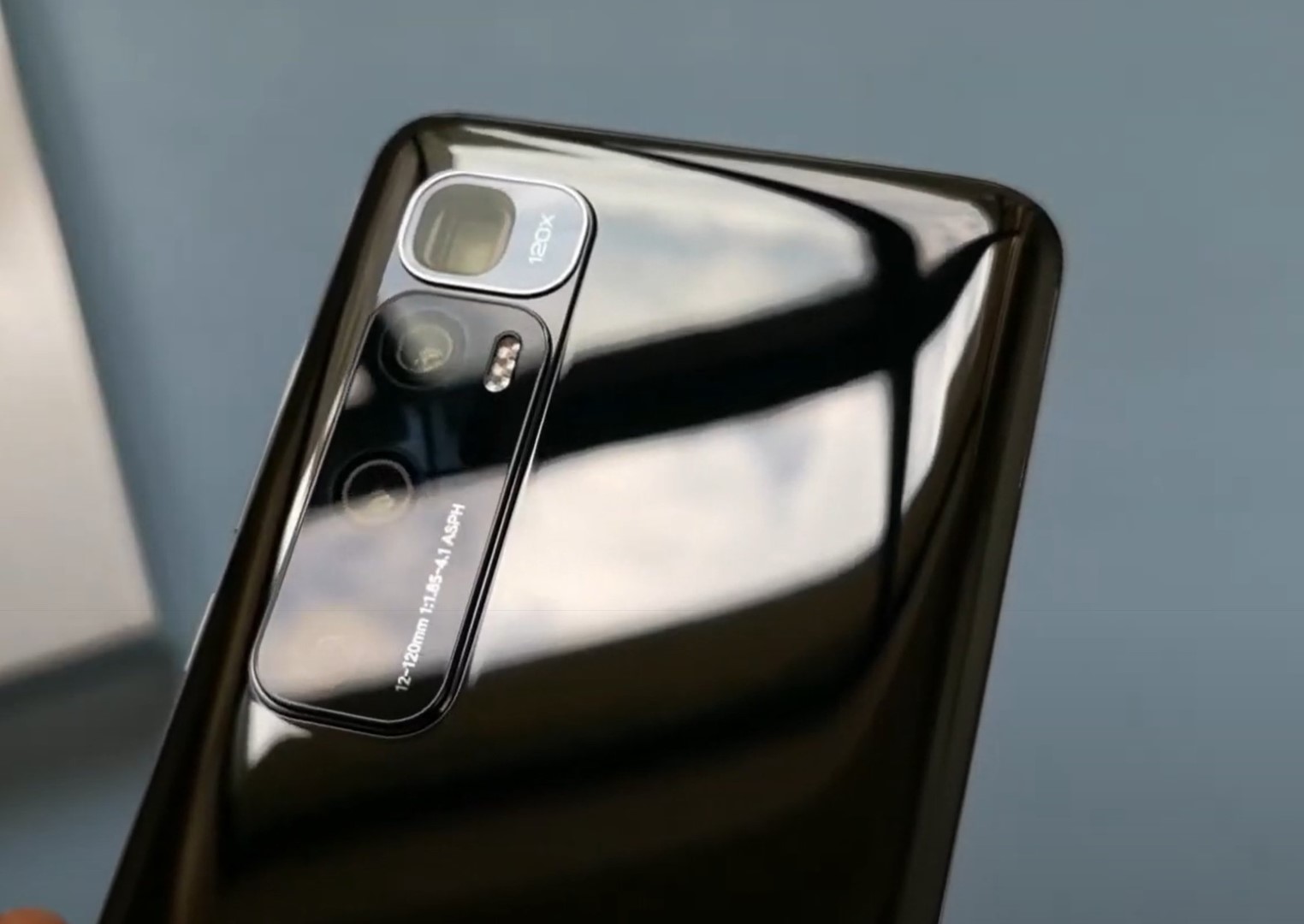 Xiaomi Mi 10 Ultra Unboxing und HandsOn Youtuber zeigt uns das neue