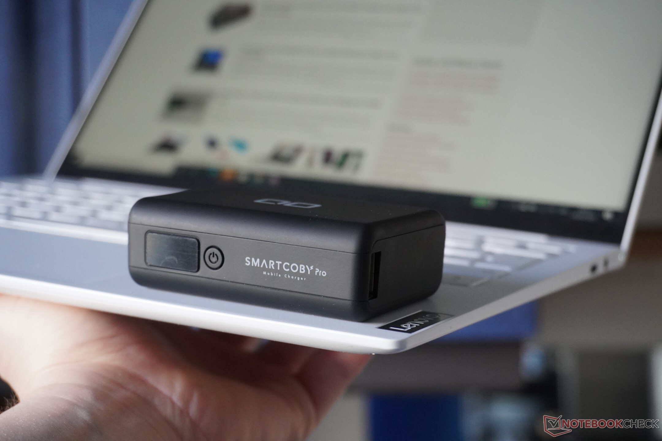 Smartcoby Hands-On-Test der kleinsten Powerbank, die auch mit 30 Watt laden kann - Notebookcheck.com News