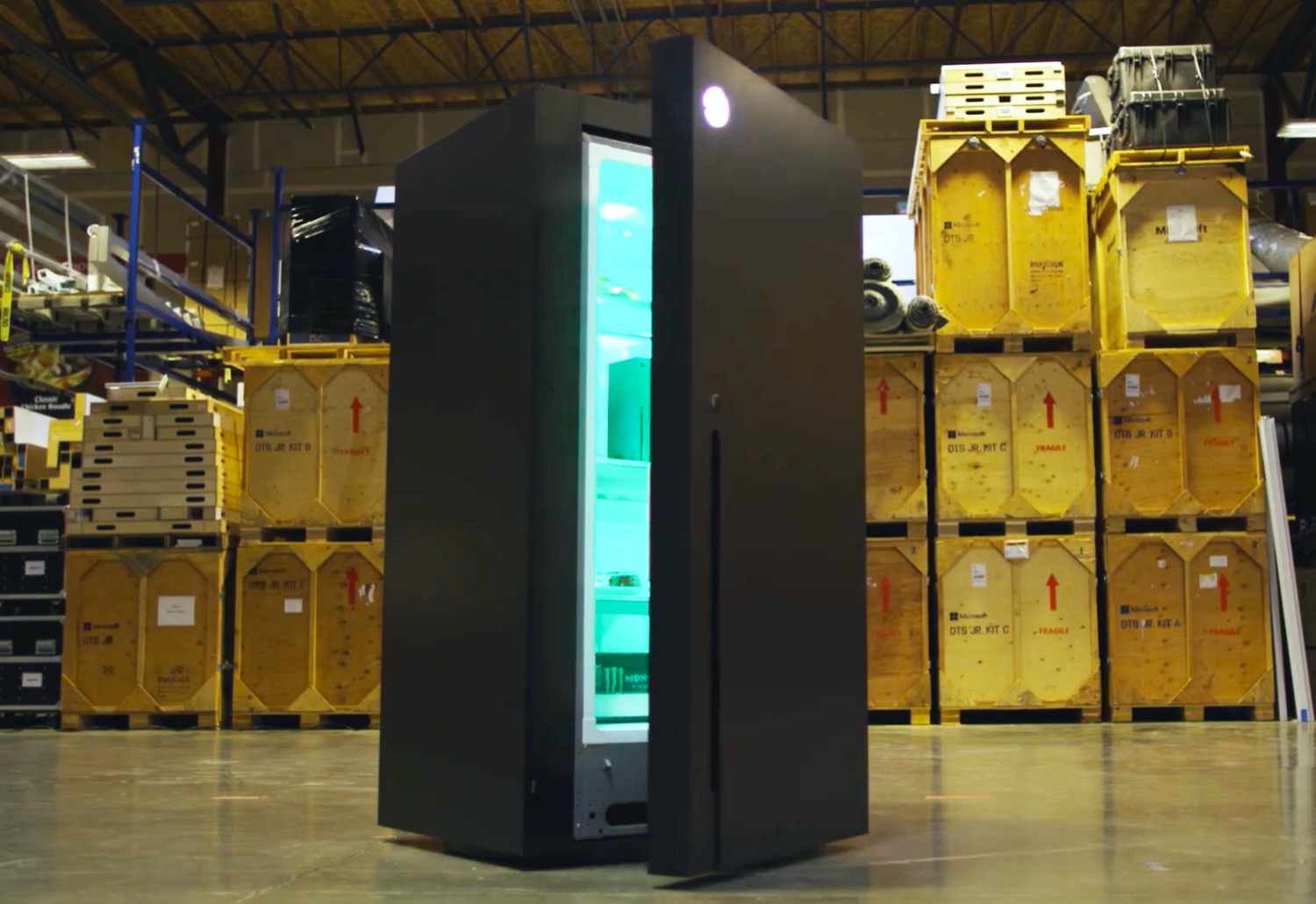 Microsoft verlost einen Kühlschrank in Form der Xbox Series X