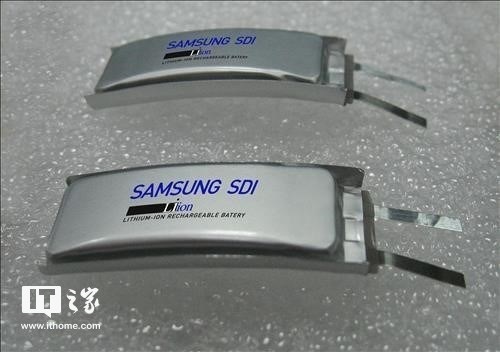 Gekrümmter Samsung-Akku