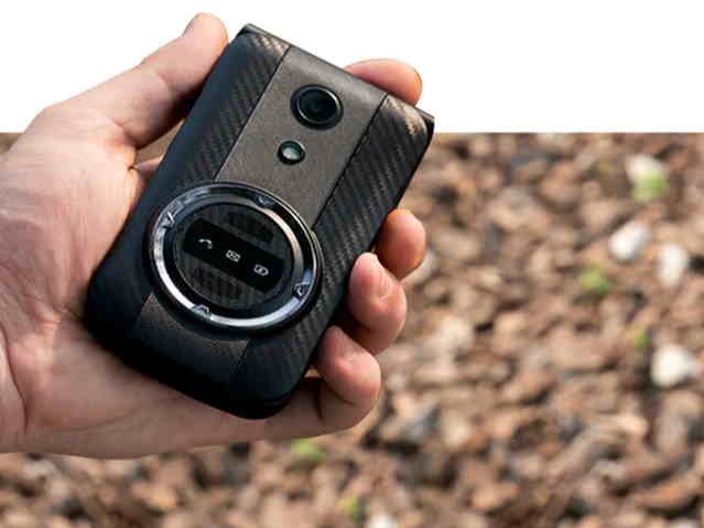 AGM M8 Flip: Rugged-Telefon ist klappbar und kompatibel zu