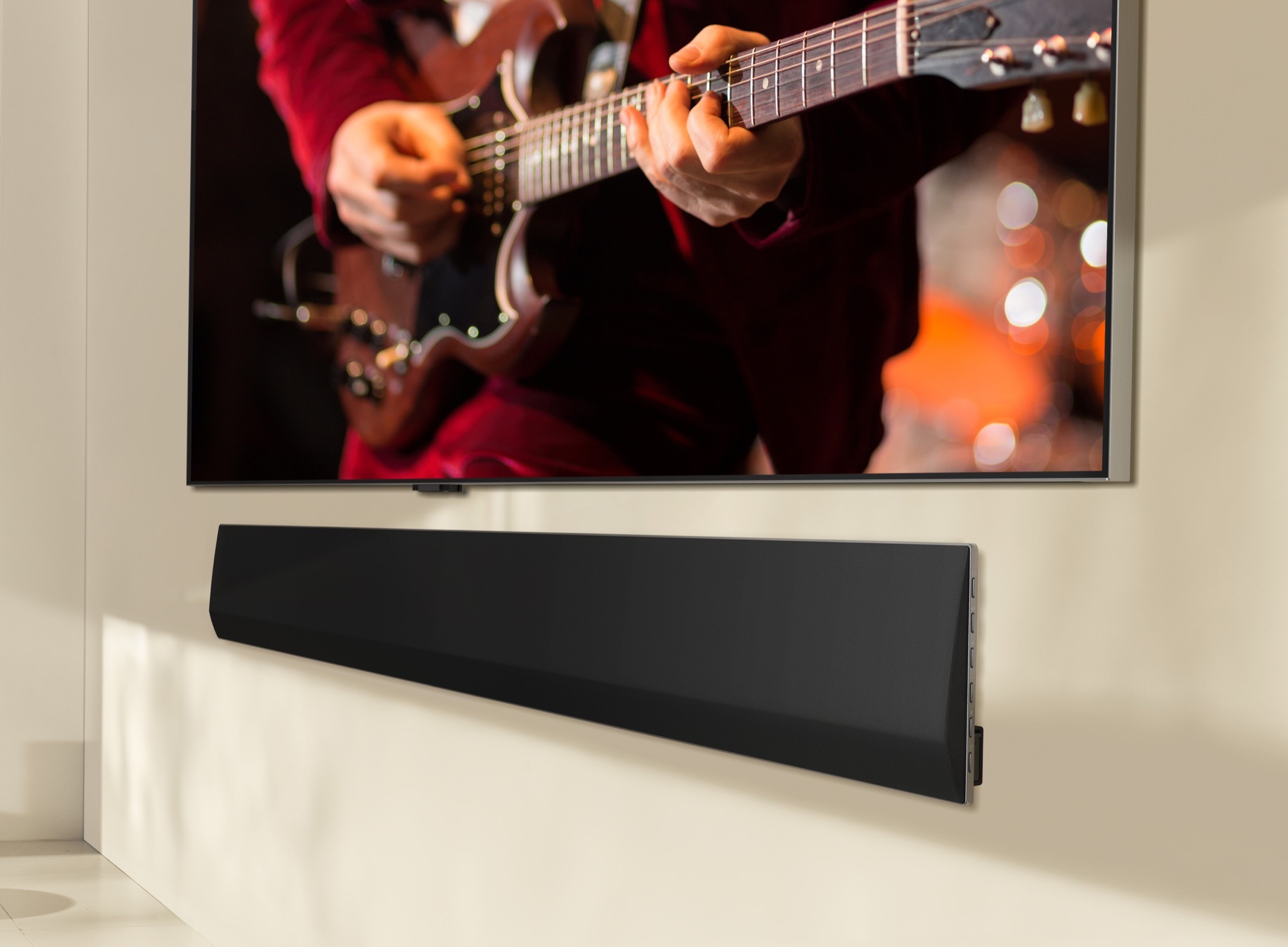 LG DS95TR FlaggschiffSoundbar mit 810W startet im Mai für 1.799 Euro