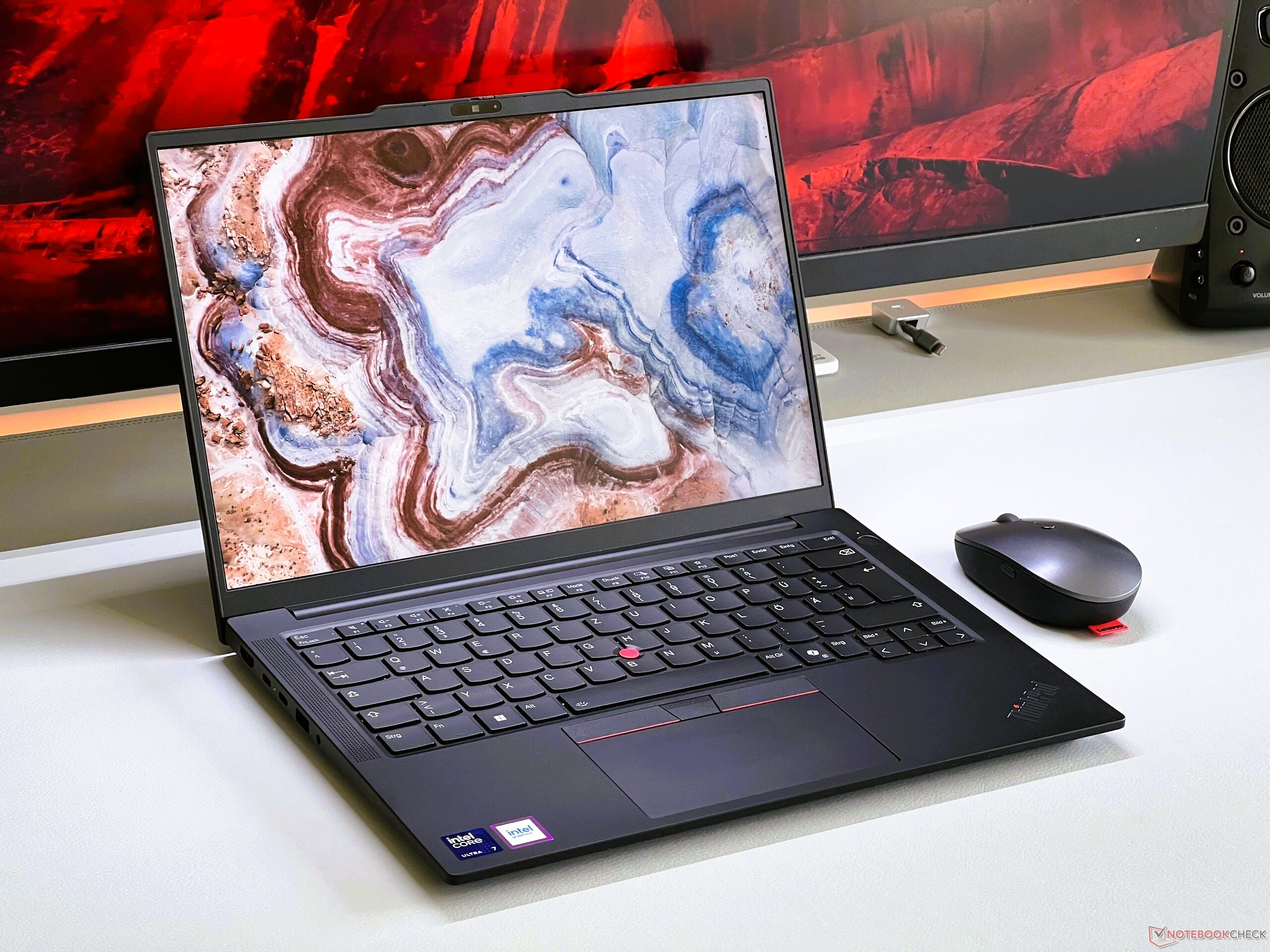 Lenovo ThinkPad E14 mit Core Ultra 7, 32 GB RAM, 1 TB SSD, 2.8k-Panel im Angebot
