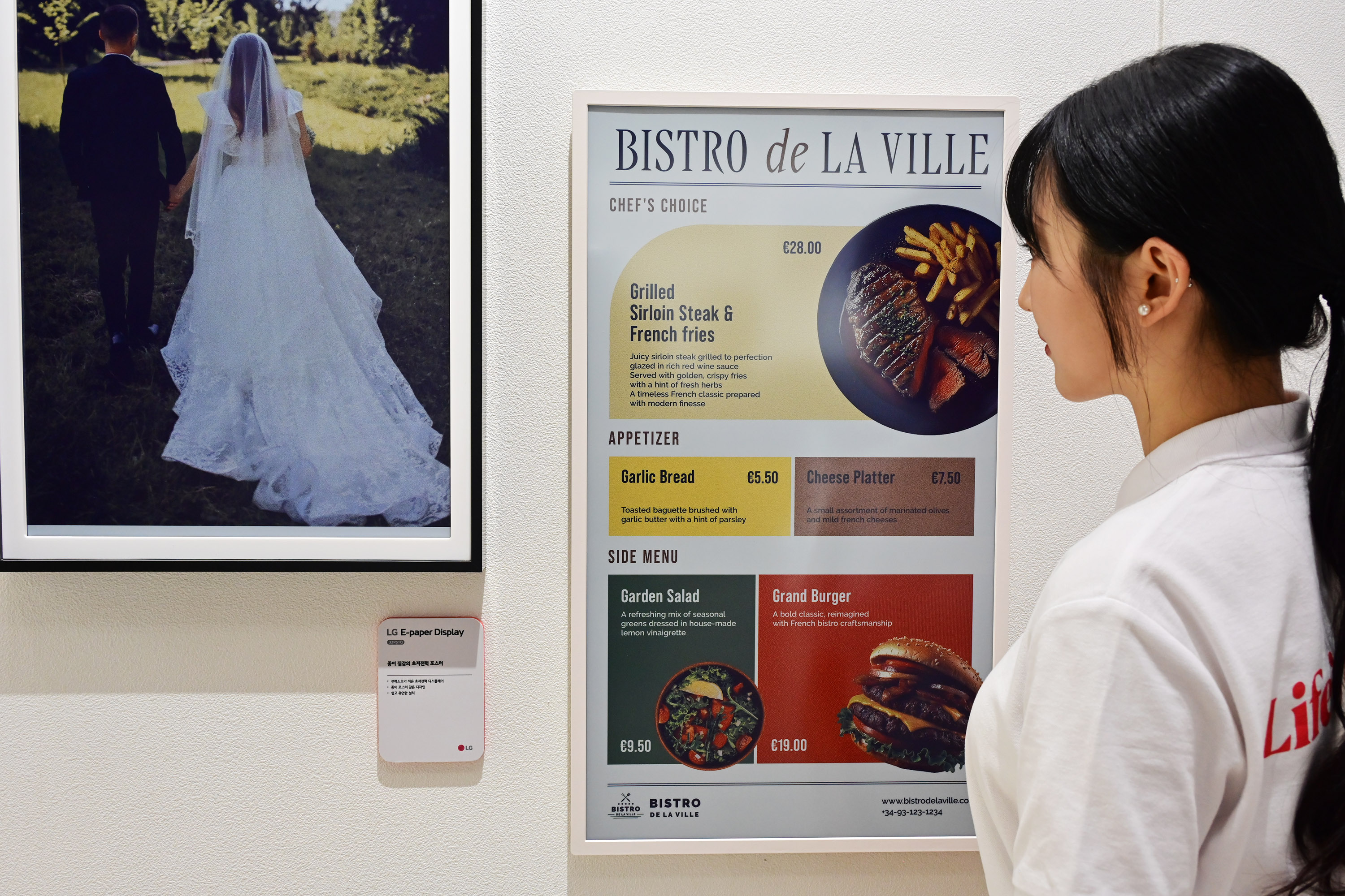 LG bringt 32"-E-Ink-Digital-Signage-Lösung mit großem Akku, Qi2 und WebOS (E-Paper)