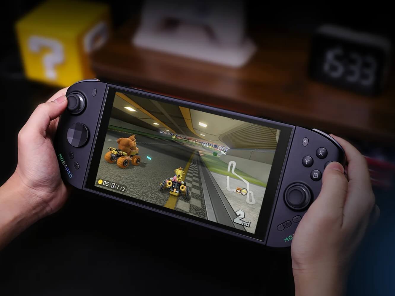 Die M12S Joy-Cons von Mobapad verbessern den Grip, wie unser Test zeigt.