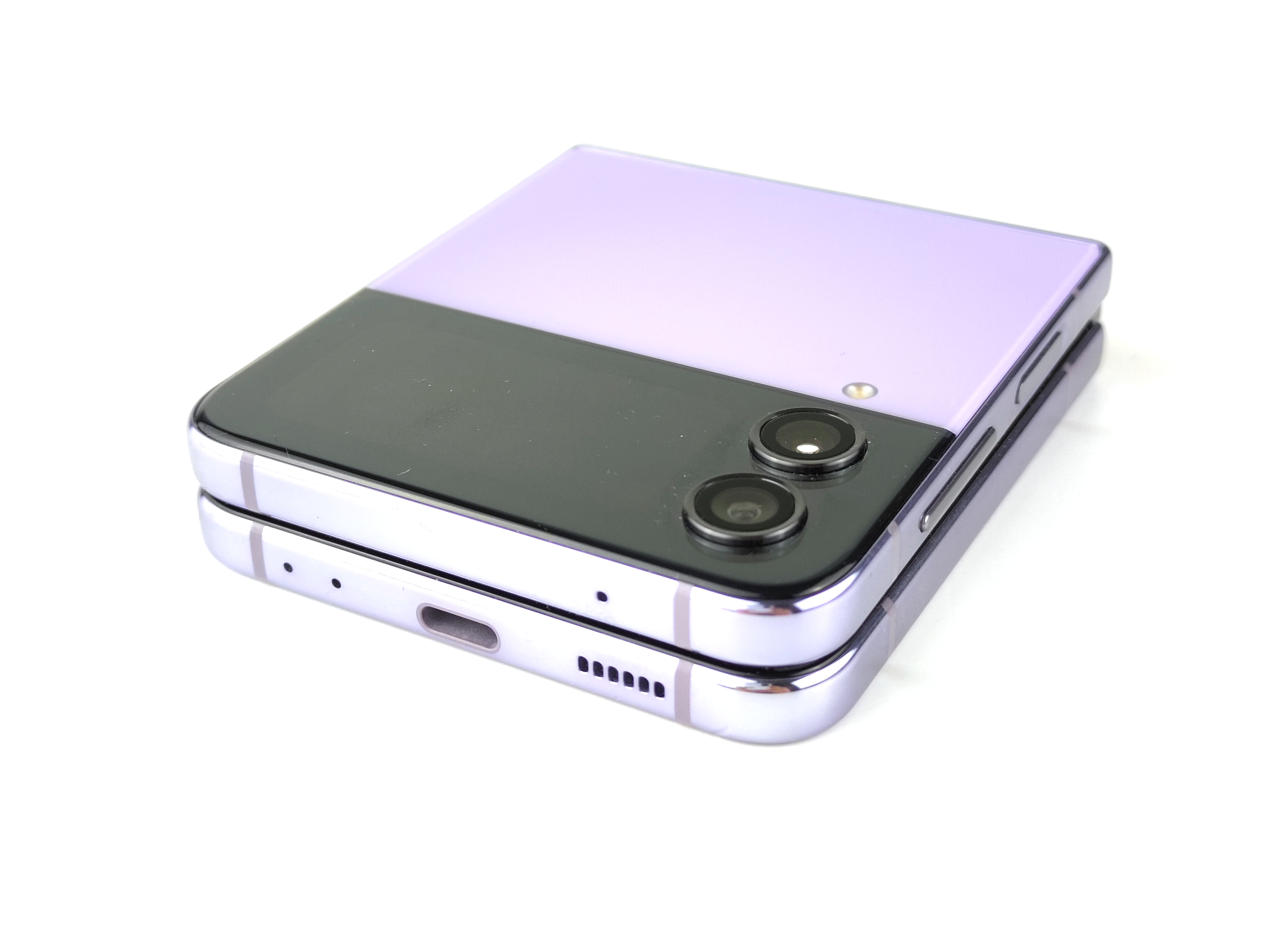 Kompaktes Foldable-Smartphone 5G Test Galaxy - Tests Notebookcheck.com Z - trotzt Flip4 Frustration Samsung