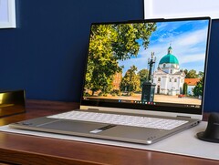 Active Stylus, Ryzen AI 7, 32 GB RAM, 1-TB-SSD, 2.8k-OLED: Lenovo Yoga 7 2-in-1 16AGP11. (Bild: Allen Ngo)