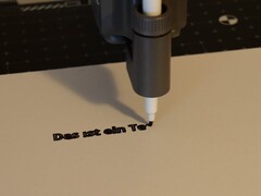 Der Bambu Lab A2L wird mit einem Zusatzteil zum Plotter