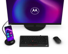Das Motorola Moto G100 lässt sich ganz einfach an einen Monitor anschließen und bietet dann einen speziellen Desktop-Modus.