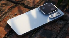 Das Oppo Find X10 Pro Max und seine günstigeren Geschwister kann man bereits nach Europa importieren.