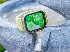 Die Watch Fit 4 Pro gibt es aktuell günstiger