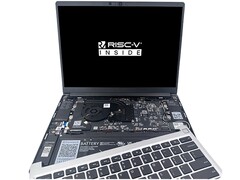 Ein neues Mainboard für das Framework Notebook wird ausgeliefert (Bildquelle: DeepComputing):