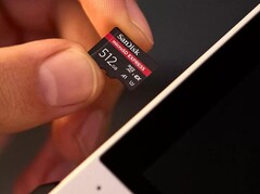 Eine 512 GB SanDisk SD-Karte. (Bildquelle: SanDIsk)