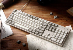 Keychron C2 Pro 8K bietet ein Full-Size-Layout inklusive Ziffernblock. (Bildquelle: Keychron)