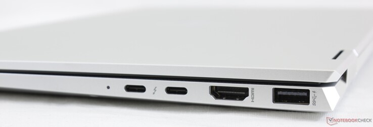 Rechts: 2x USB-C mit Thunderbolt 3 + DisplayPort + Power Delivery, HDMI 1.4b, USB-A 3.1 Gen. 1