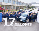 Im spanischen Stellantis-Werk in Vigo lief ein rein elektrischer Opel Combo Electric als 17-millionstes Auto vom Band.