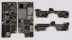 Angebliches iPhone Ultra Foldable: Mainboard-Bild vermutlich mit KI bearbeitet