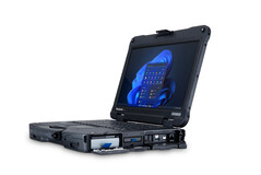 Toughbook 40 rechte Seitenpanele offen mit Expansion-Ports