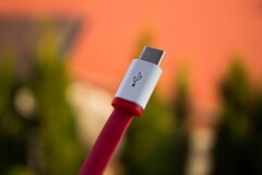 Der nächste USB-Standard ist praktisch identisch mit Thunderbolt 3. (Bild: denvit, Pixabay)
