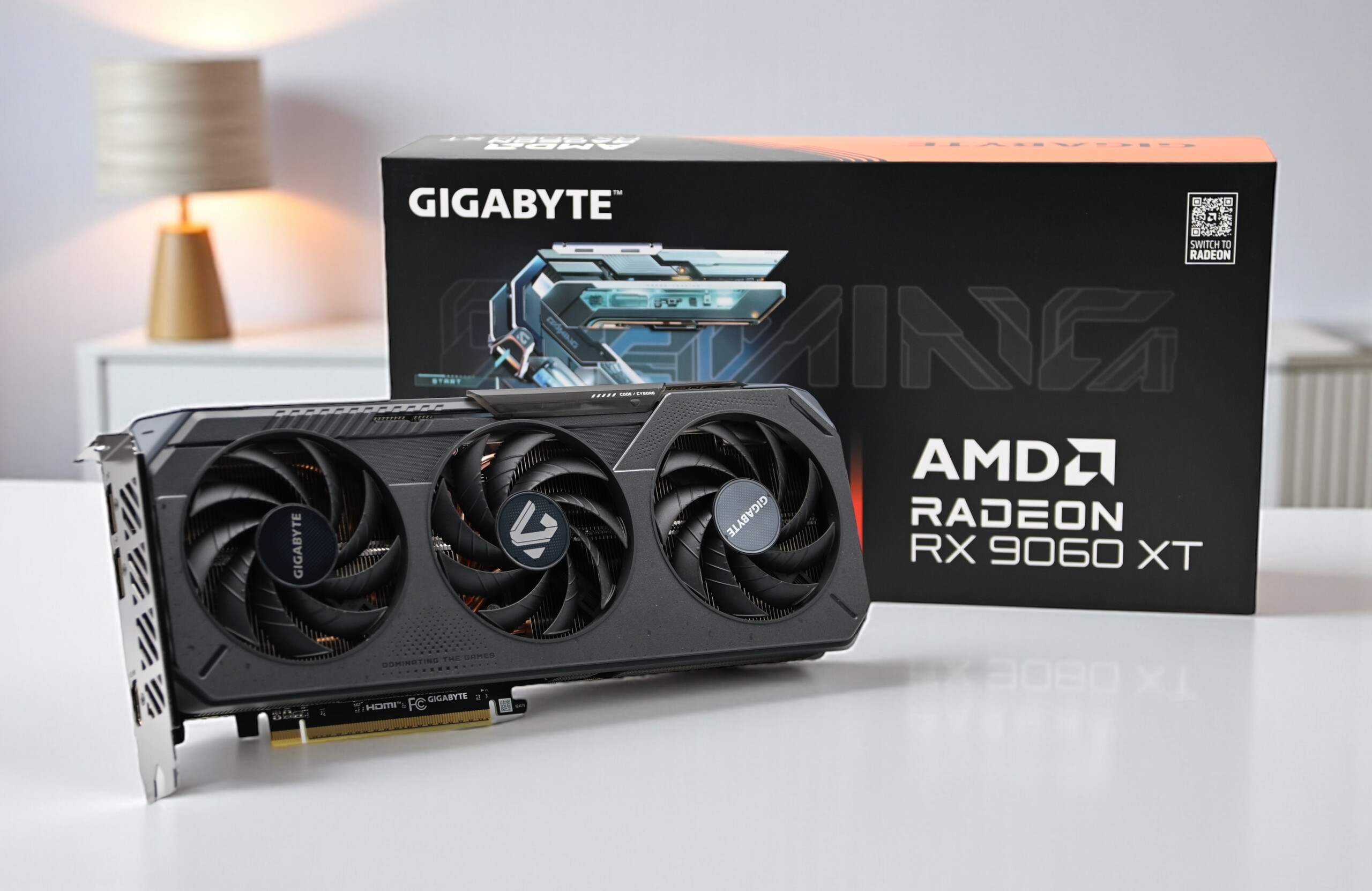 Gigabyte Radeon RX 9060 XT Gaming OC 16G