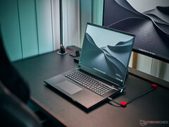 Schenker Key 18 Pro E25 im Test - High-End Workstation mit RTX 5090 und 256 GB RAM