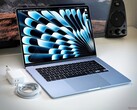 Der Prozessor des MacBook Air könnte künftig bei Intel statt TSMC gefertigt werden. (Bildquelle: Notebookcheck)