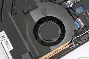 Die Lüfter bleiben in Niederlastsituationen schön ruhig, werden unter mittlerer bis hoher Last allerdings auch sehr schnell laut