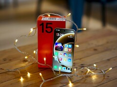 Das OnePlus 15 hat seinen ersten großen Rabatt erhalten, und zwar ganz ohne Import (Bildquelle: Florian Schmitt)