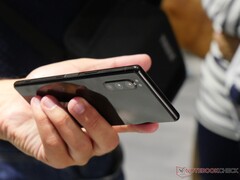 Das Sony Xperia 5 wurde heute offiziell als kleinere Xperia 1-Variante ohne 4K-Display vorgestellt.