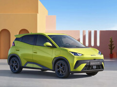 Einer der Gründe für den Stromschlag bei VW: Chinesische E-Auto-Modelle wie der BYD Dolphin Surf sind günstiger und technisch moderner als aktuelle 