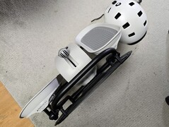 Aufrecht gestellt braucht der Mini-Crosstrainer kaum Platz