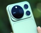 Das Honor Magic9 Pro Max wird mit quadratischer 55MP Frontkamera aufwarten. Für eine potentielle Super-Edition ist offenbar ein 11K-Akku geplant.